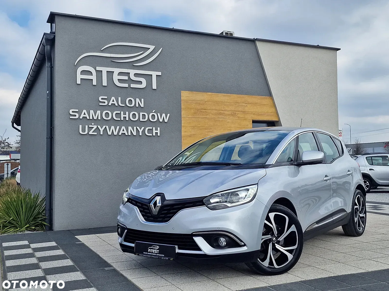 Renault Scenic 1.5 dCi Bose EDC - 2
