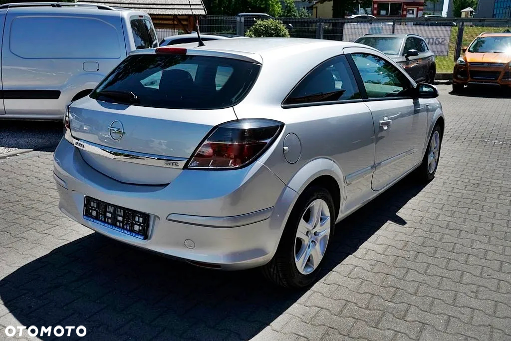Opel Astra GTC 1.3 CDTI - 7