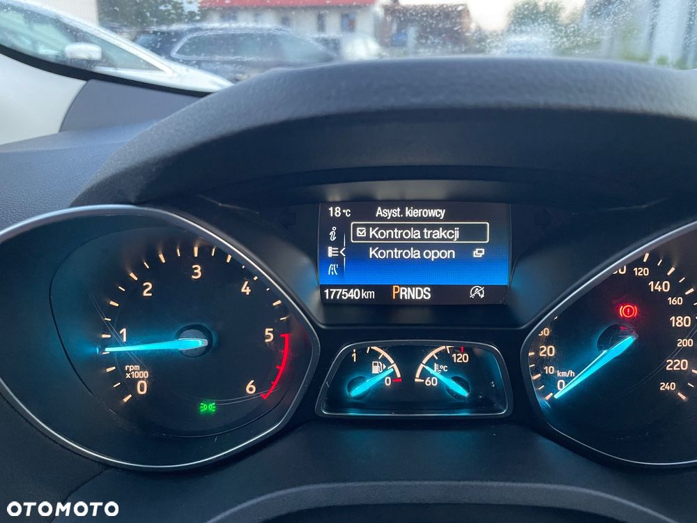 Ford Kuga 2.0 TDCi AWD Titanium - 22