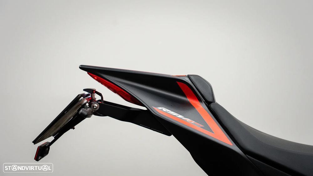 Aprilia RS V4 RR - 14