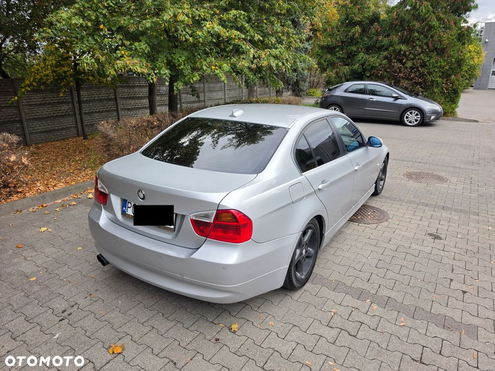 BMW Seria 3 2006 photo 2