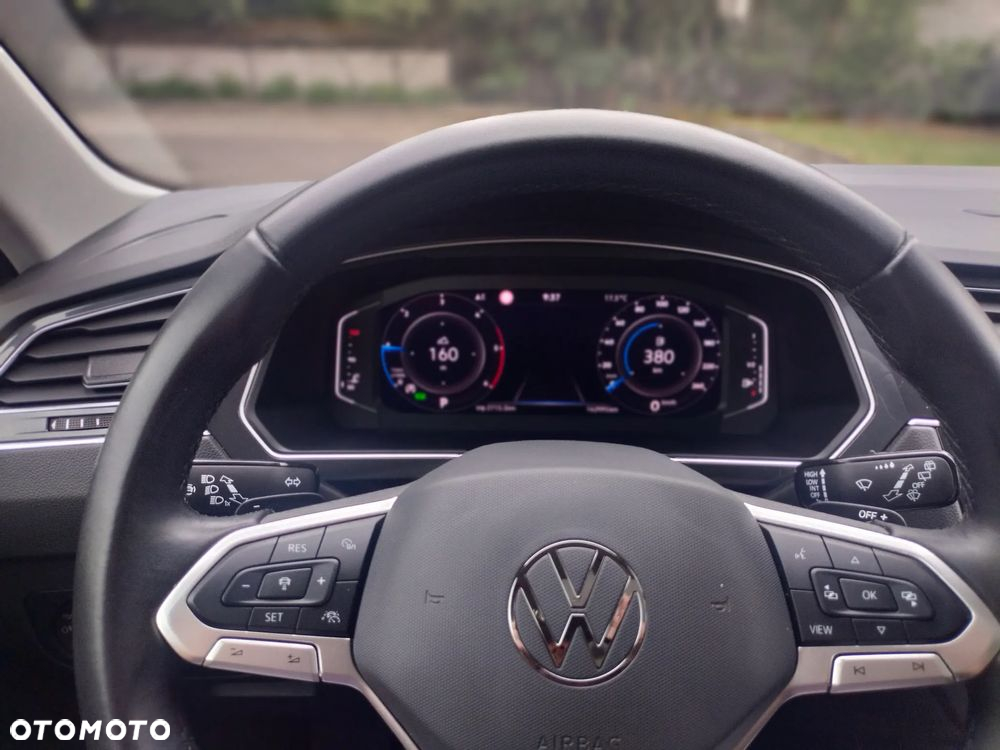 Volkswagen Tiguan 2.0 TDI Elegance DSG - 34