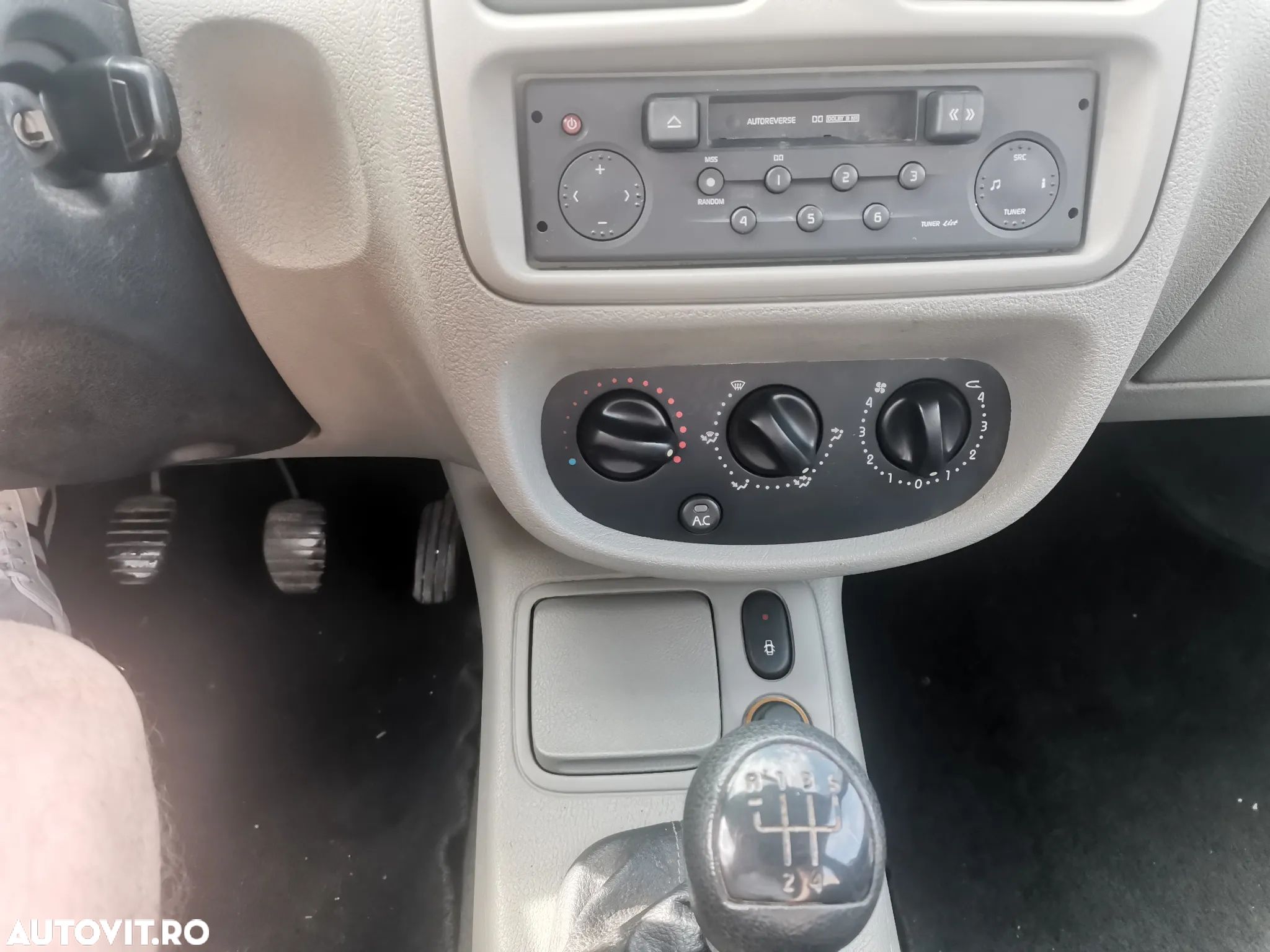 Renault Symbol Clio 1.4 Expression - 5