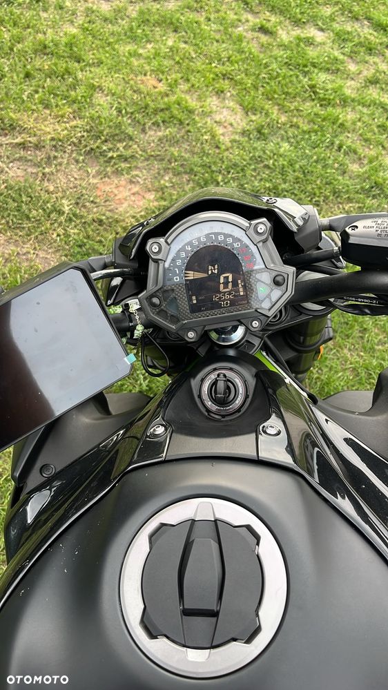Kawasaki Z 900 - 5