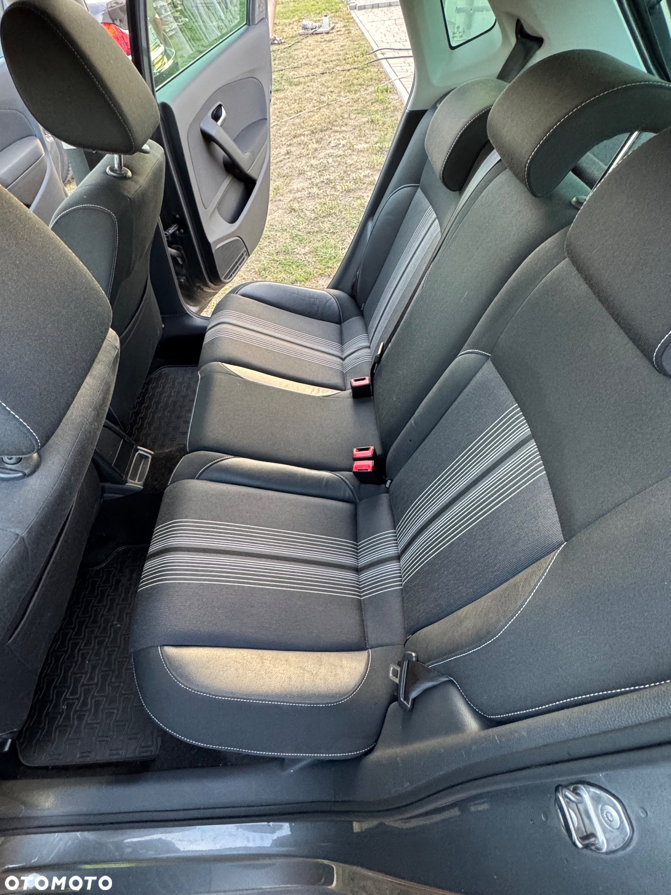 Volkswagen Polo 1.2 TSI MATCH - 10