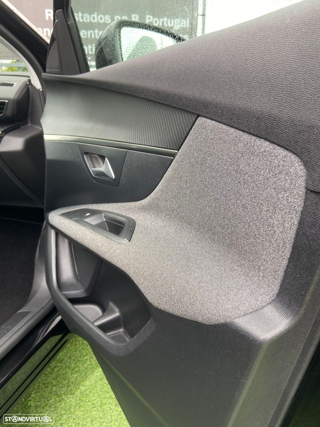 Peugeot 3008 1.5 BlueHDi Active Pack EAT8 - 18