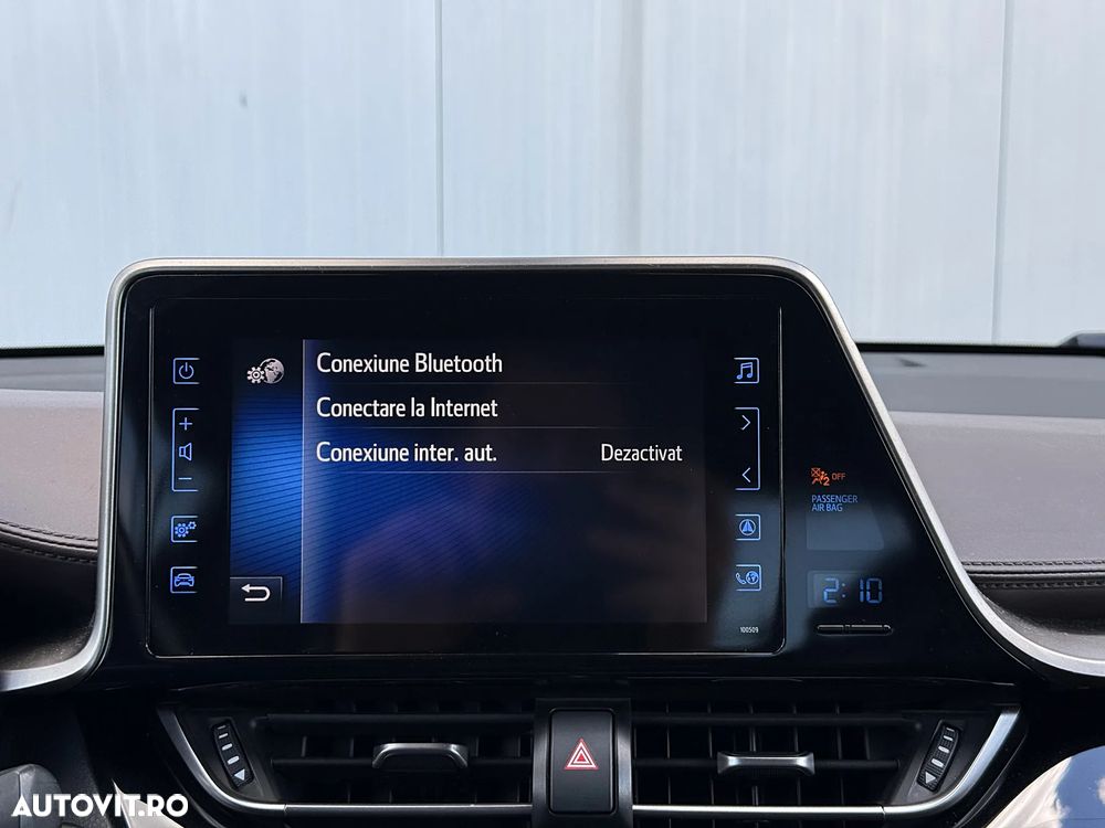 Toyota C-HR Style Selection - 28