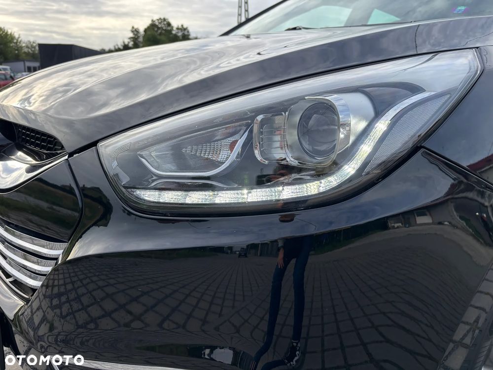 Hyundai ix35 2.0 CRDi 4WD Premium - 32