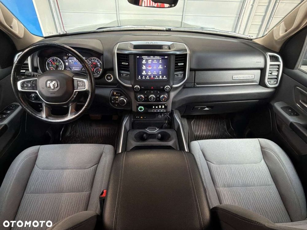 RAM 1500 - 9