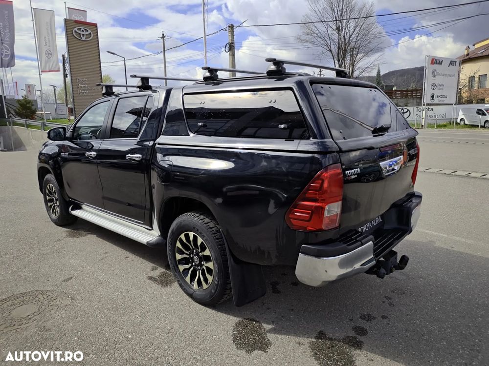 Toyota Hilux 4x4 Double Cab M/T Style - 6