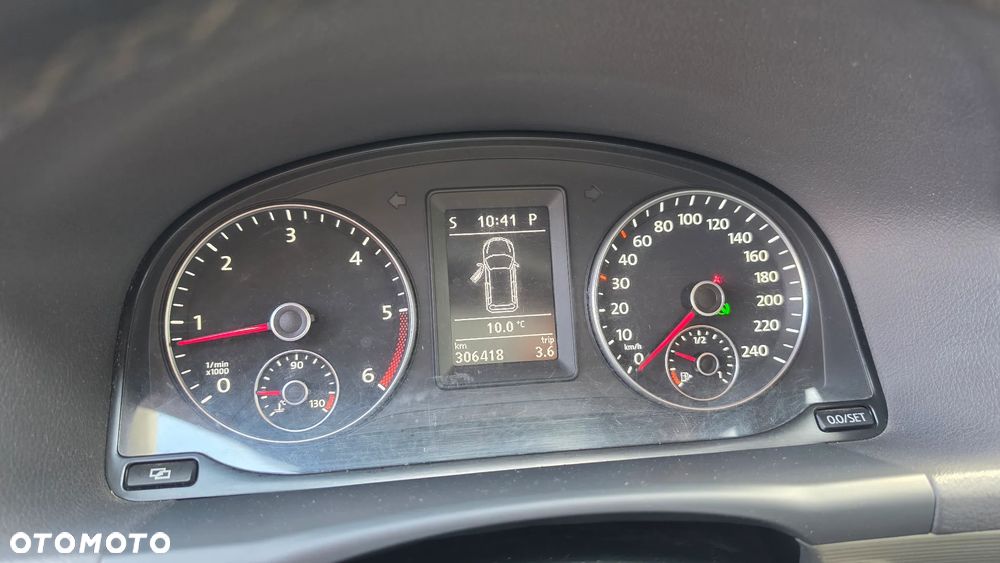 Volkswagen Touran 2.0 TDI DPF DSG Comfortline - 15