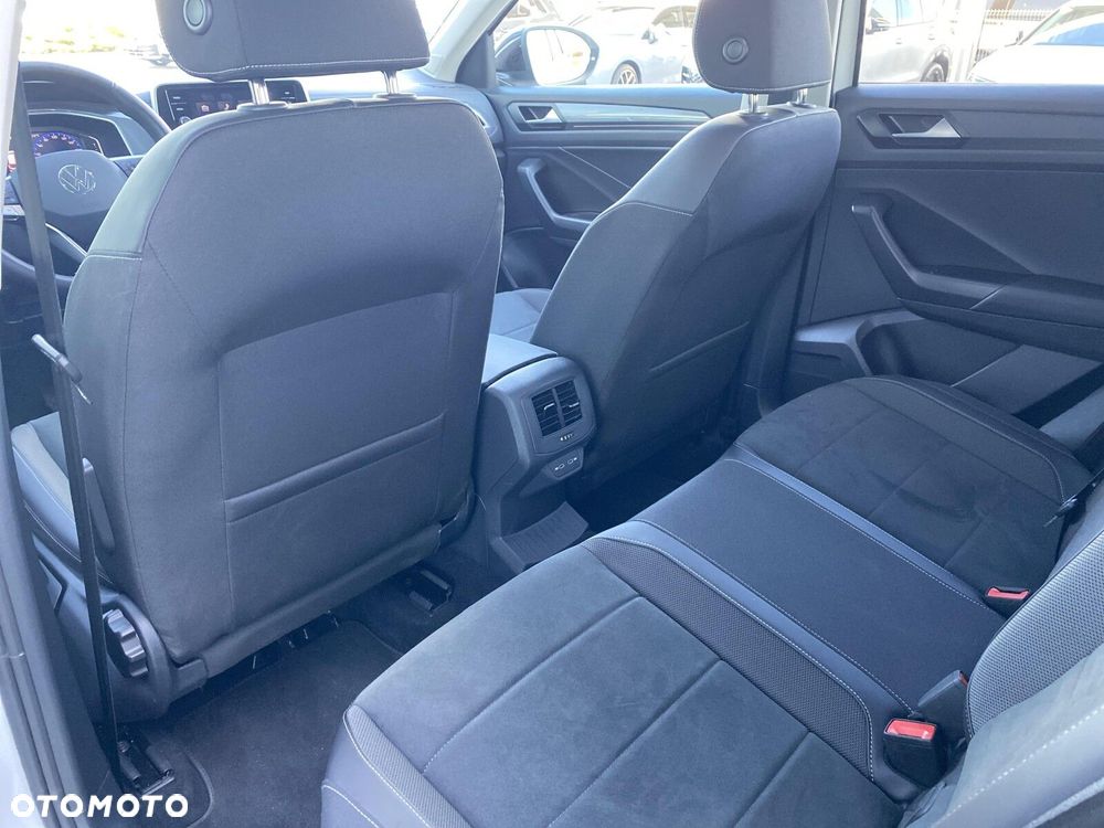 Volkswagen T-Roc - 22