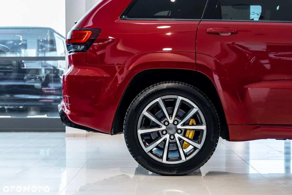 Jeep Grand Cherokee - 15