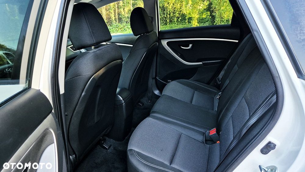 Hyundai i30 blue 1.6 GDI Style - 32