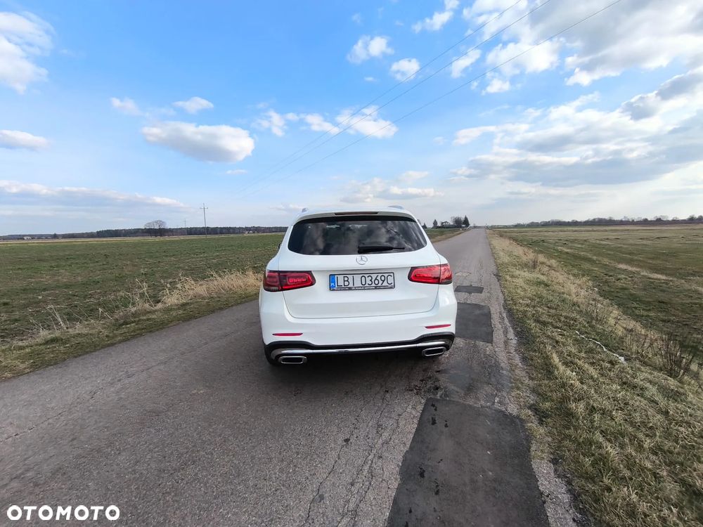 Mercedes-Benz GLC 300 4Matic 9G-TRONIC - 21