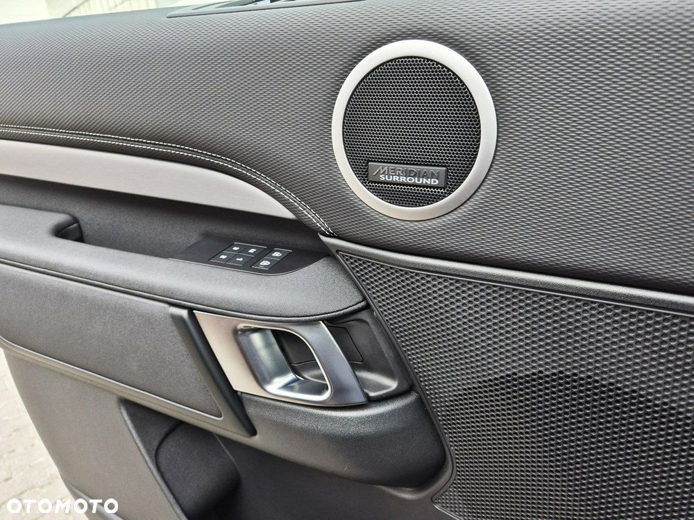 Land Rover Discovery - 26