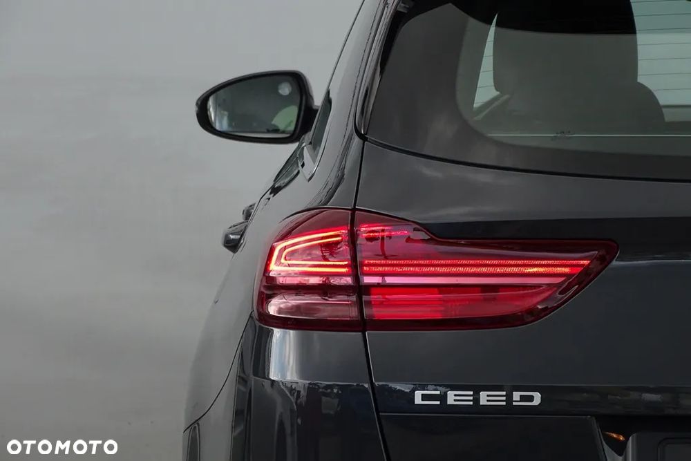 Kia Ceed SW 1.6 GDI DCT OPF Plug-in-Hybrid Inspiration - 13