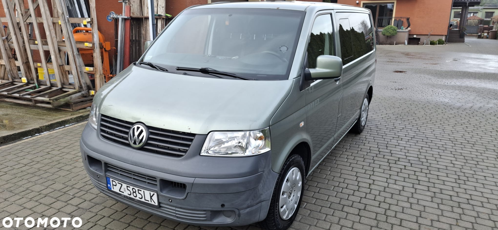 Volkswagen Transporter T5 TDI L1H1 - 2
