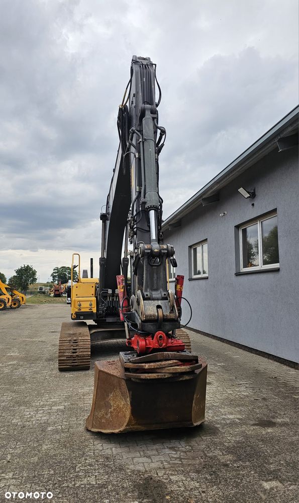 Volvo EC 220DL - 4