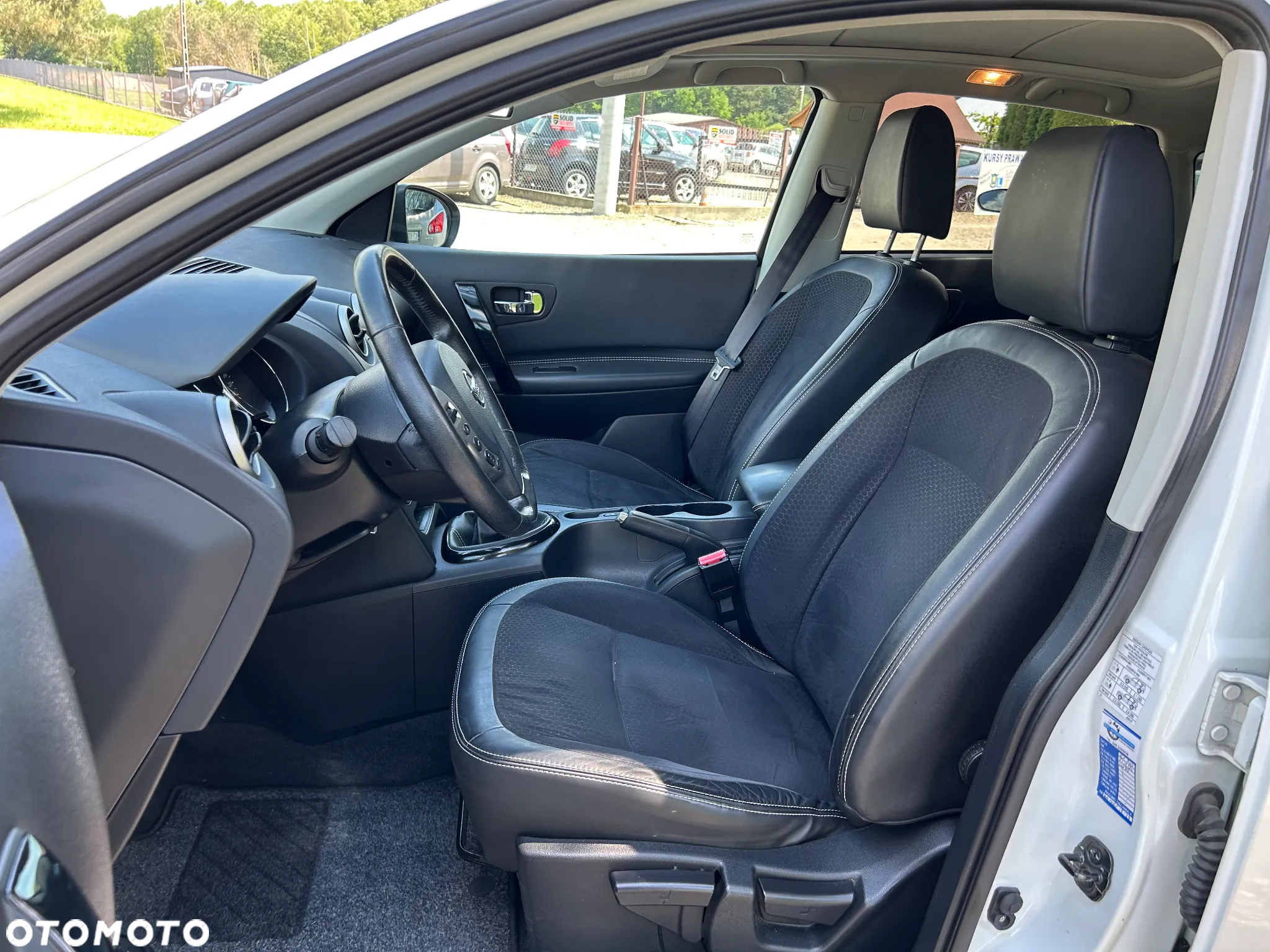 Nissan Qashqai 1.6 DCi N-Tec - 13