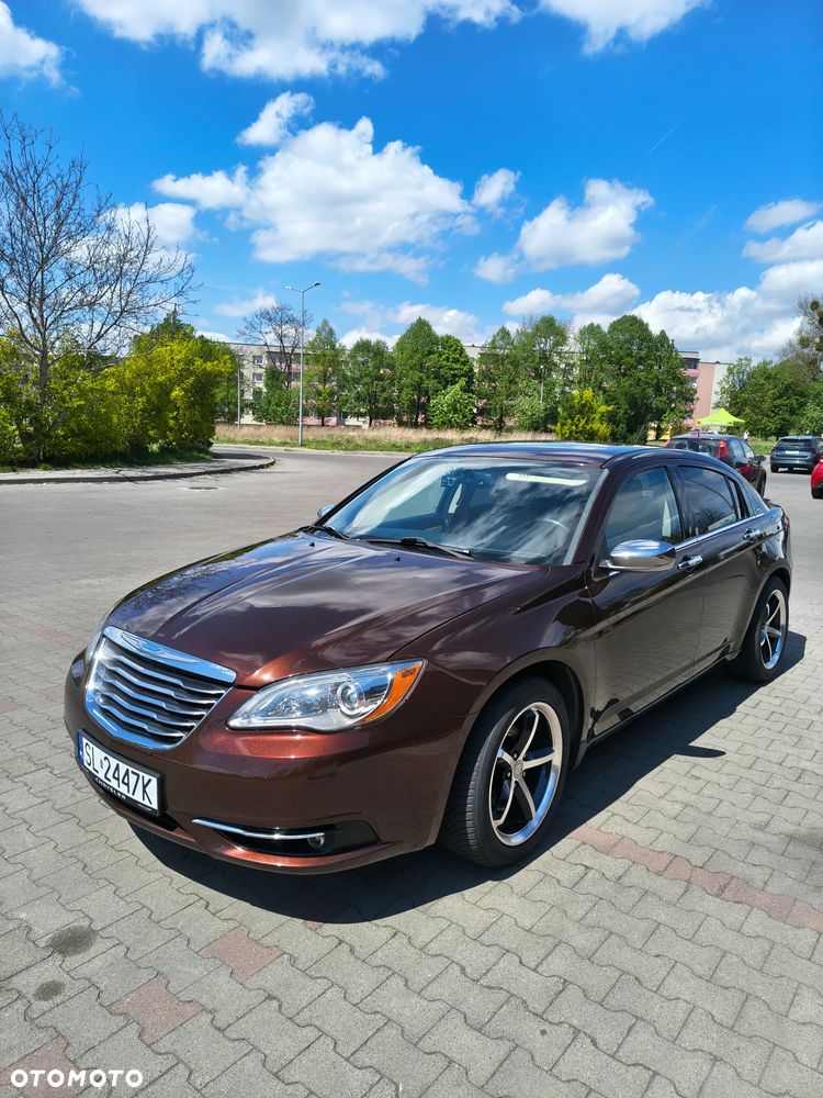 Chrysler 200 - 3
