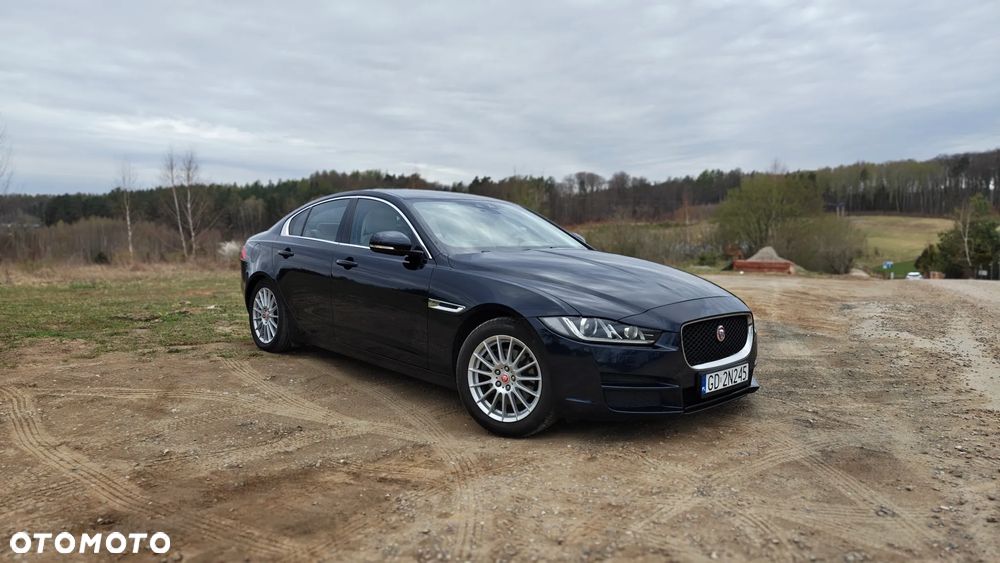 Jaguar XE 2.0 D Prestige - 2