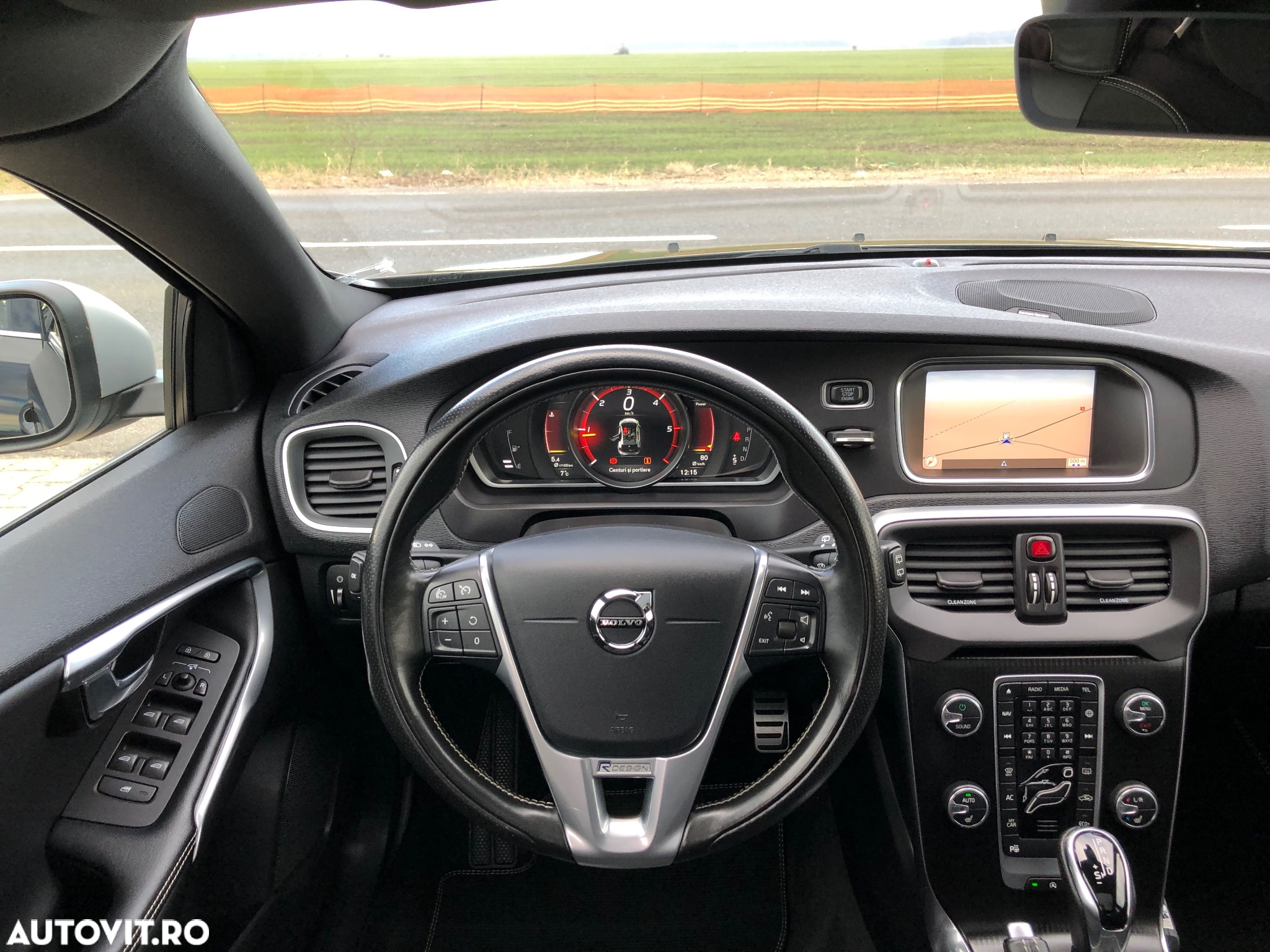 Volvo V40 D3 Geartronic RDesign - 6