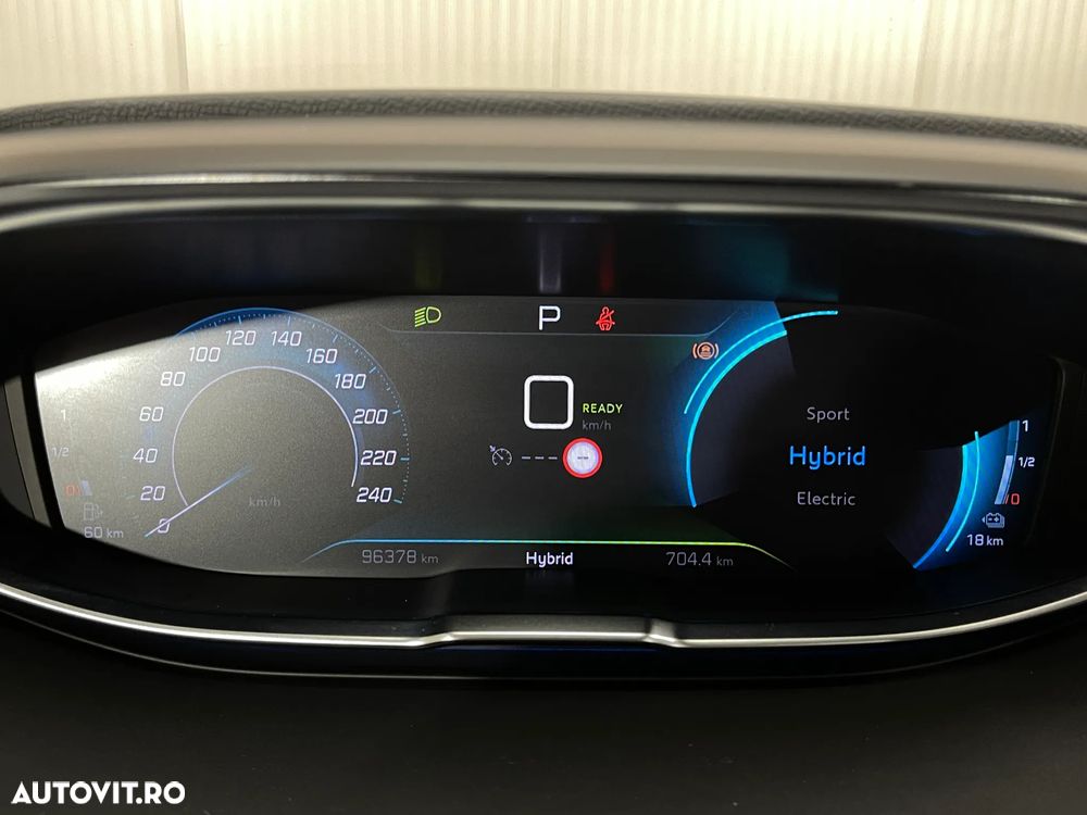 Peugeot 3008 PHEV 180 EAT8 Active Pack - 29