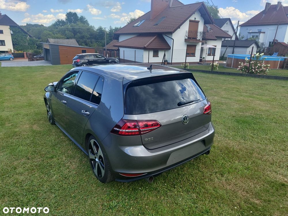 Volkswagen Golf GTI BlueMotion Technology DSG - 18