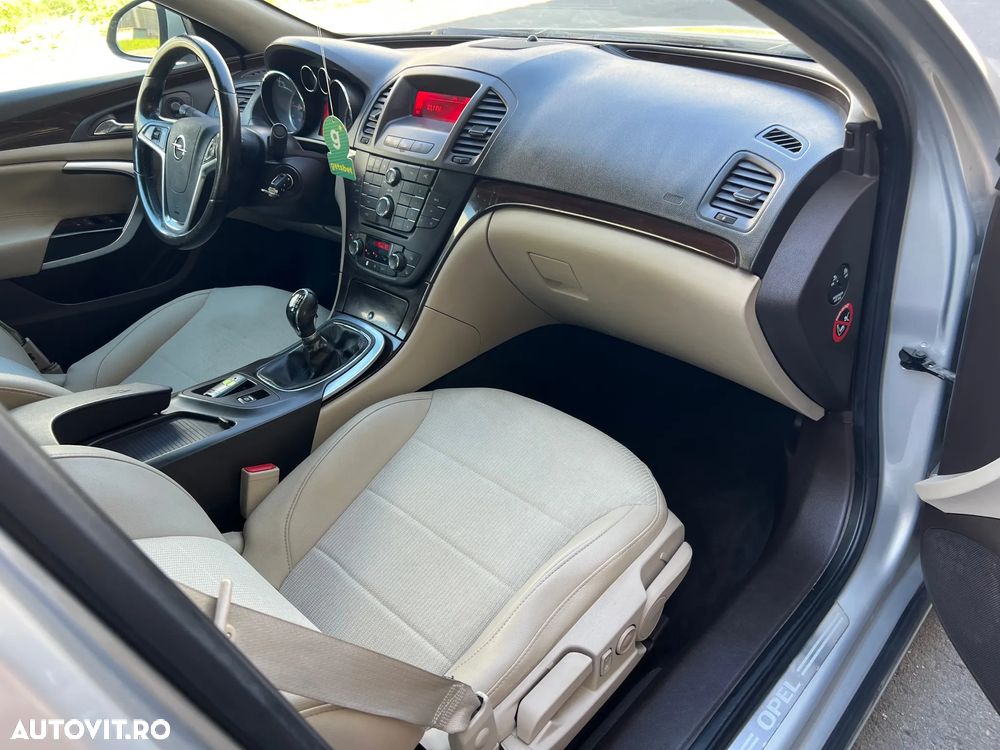 Opel Insignia 2.0 CDTI Sport - 26