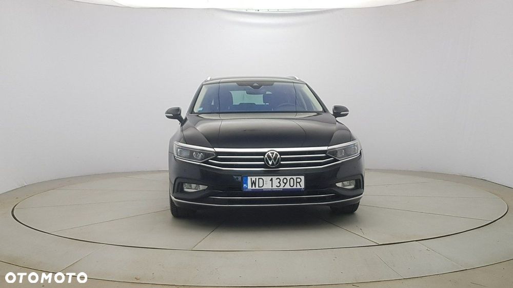Volkswagen Passat - 2