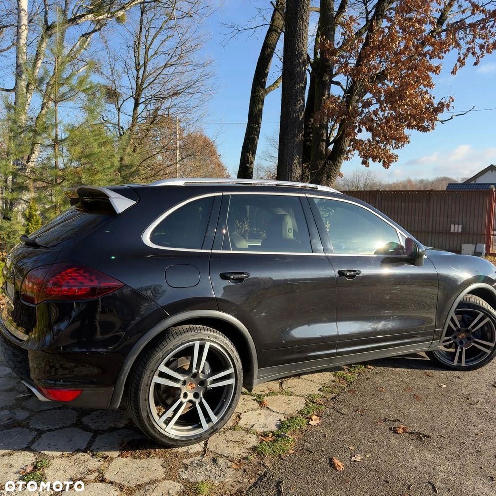 Porsche Cayenne Diesel Platinum Edition - 6