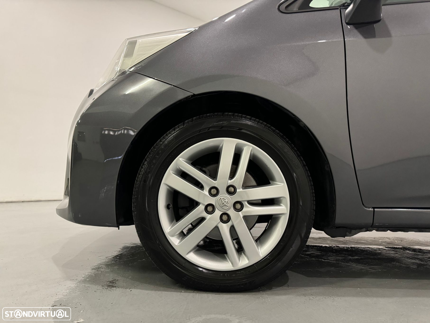 Toyota Verso-S 1.4 D-4D Exclusive - 11