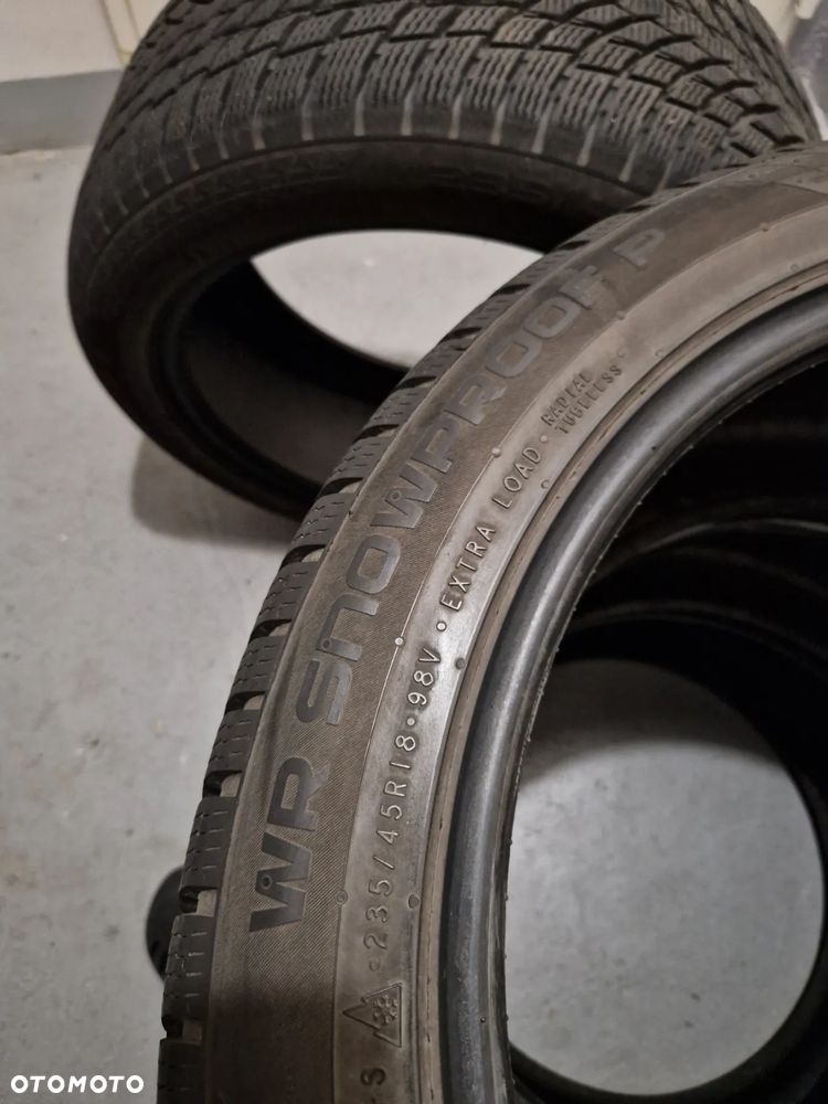 Nokian WR SNOWPROOF P 235/45R18 98V - 6