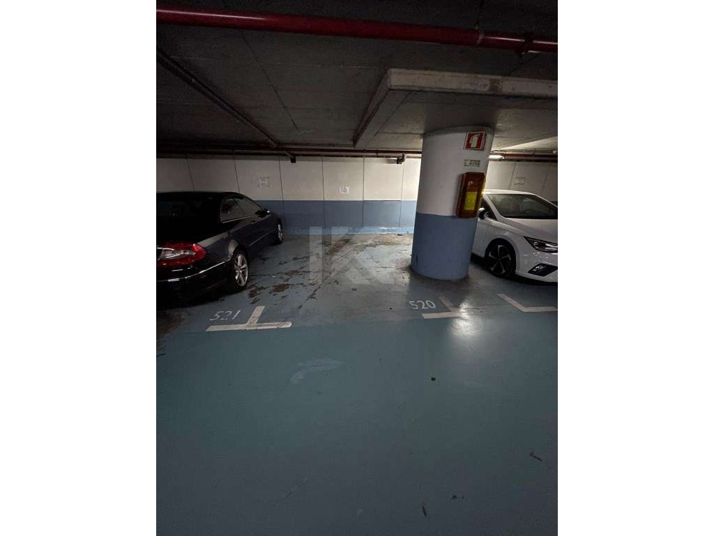 Estacionamento no centro do Funchal para arrendamento - Grande imagem: 4/11