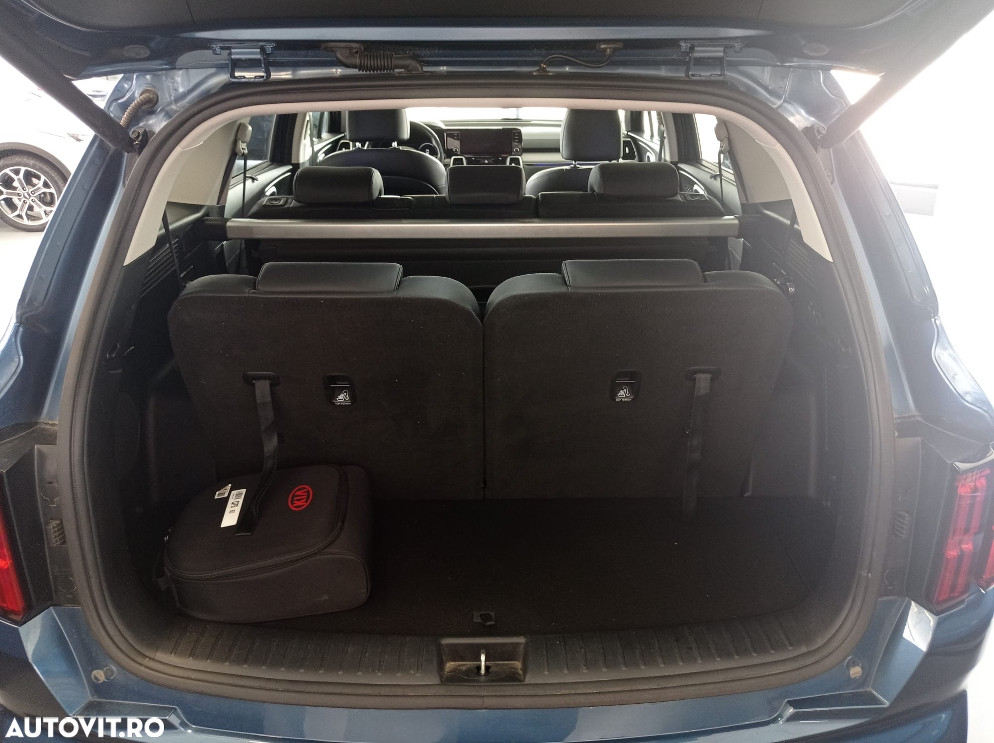 Kia Sorento 1.6 T-GDI PHEV 6AT 4x4 7P Premium - 6