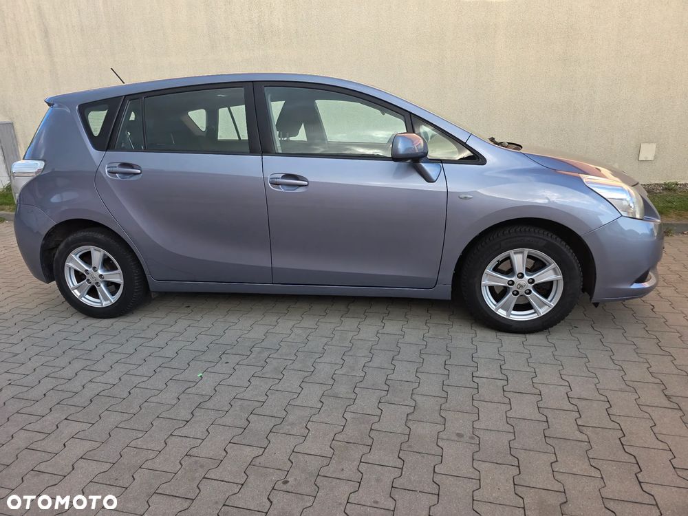 Toyota Verso 1.6 5-Sitzer Comfort - 9