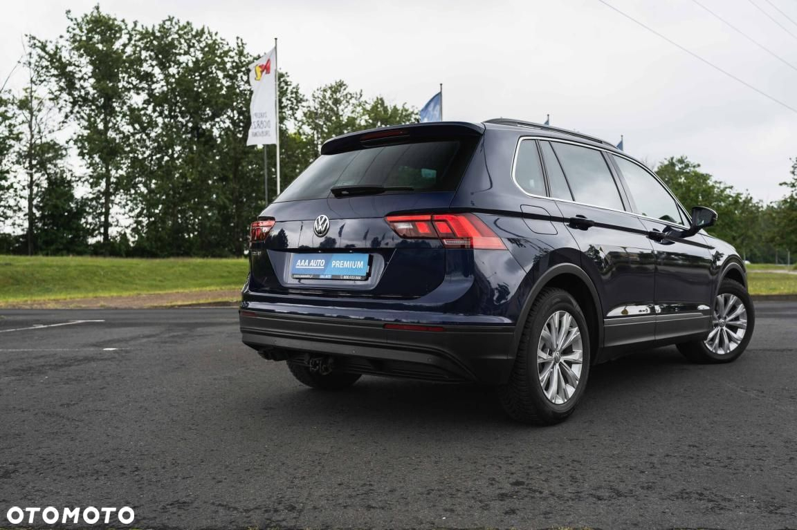 Volkswagen Tiguan - 12