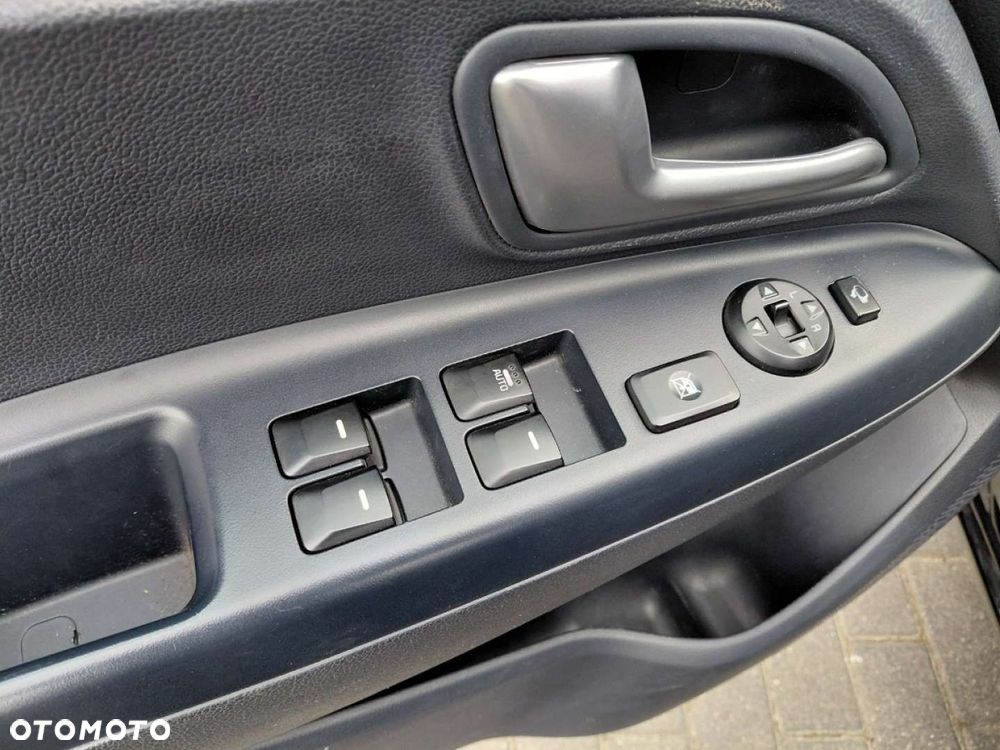 Kia Rio - 10