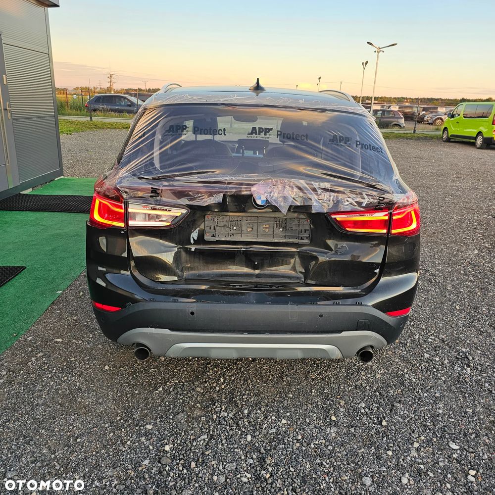 BMW X1 xDrive20i xLine sport - 16