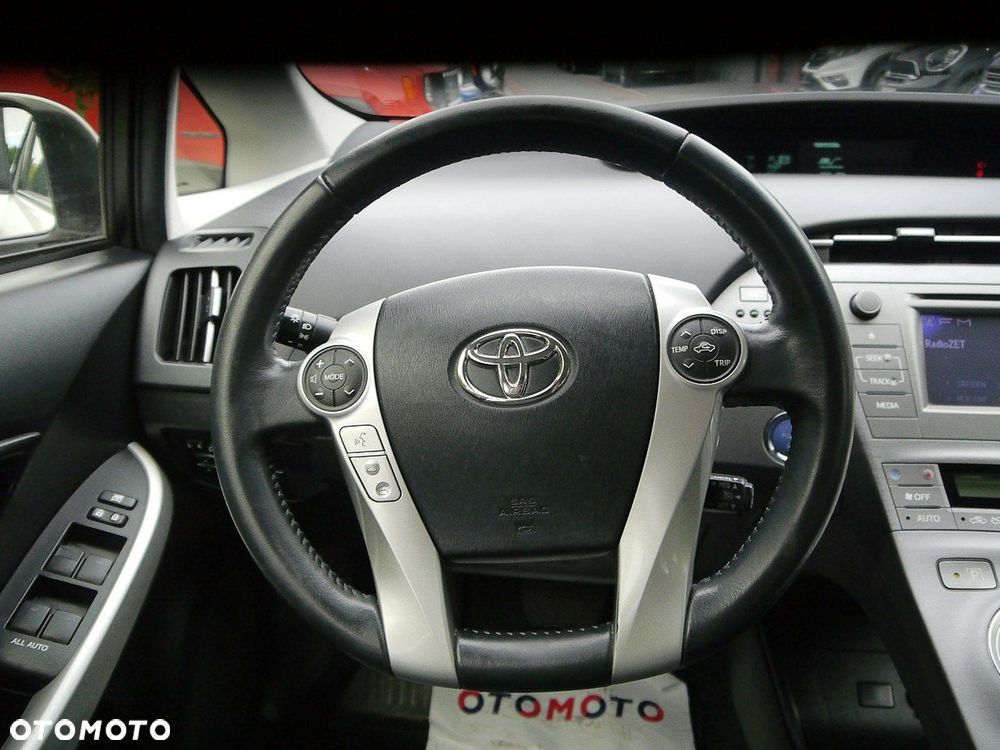Toyota Prius - 15