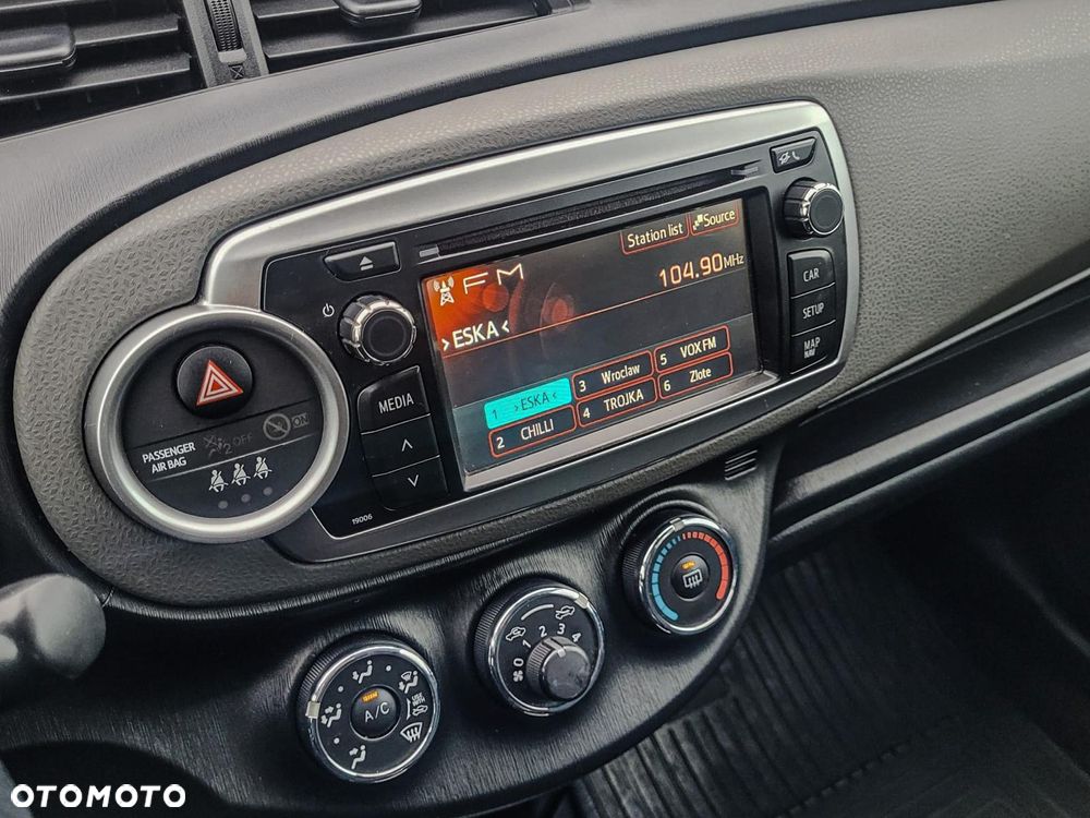 Toyota Yaris 1.33 Premium - 9