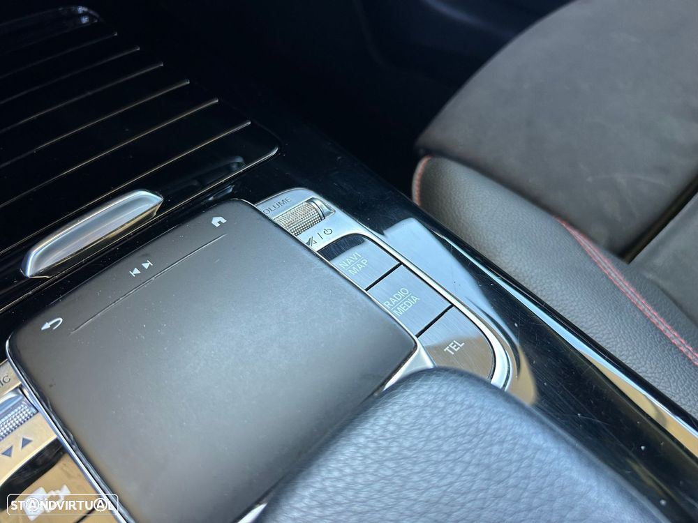 Mercedes-Benz A 180 d AMG Line Aut. - 42