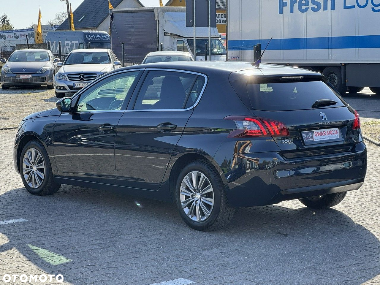 Peugeot 308 1.2 PureTech Business Line S&S - 6