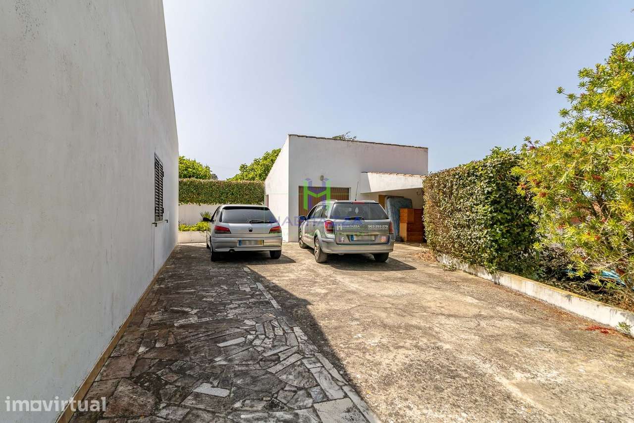 Moradia Térrea T3 com lote de 8250m2 para venda, em Bordeira - Aljezur - Grande imagem: 5/33