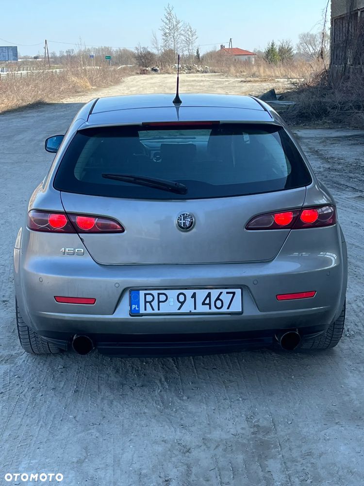 Alfa Romeo 159 1.9 JTDM 16V DPF Distinctive - 4