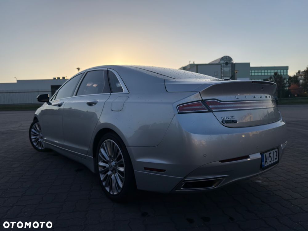 Lincoln MKZ - 10