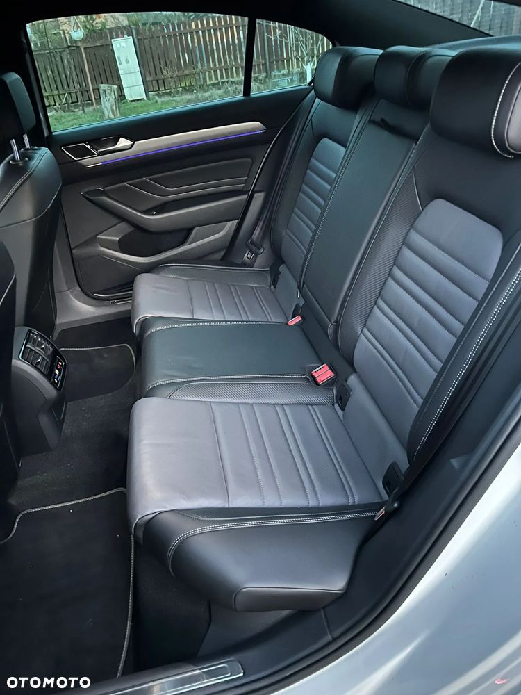 Volkswagen Passat 2.0 TSI Elegance DSG - 20