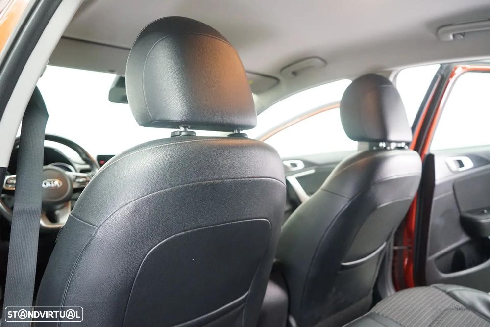 Kia XCeed 1.0 T-GDI Dynamic - 37