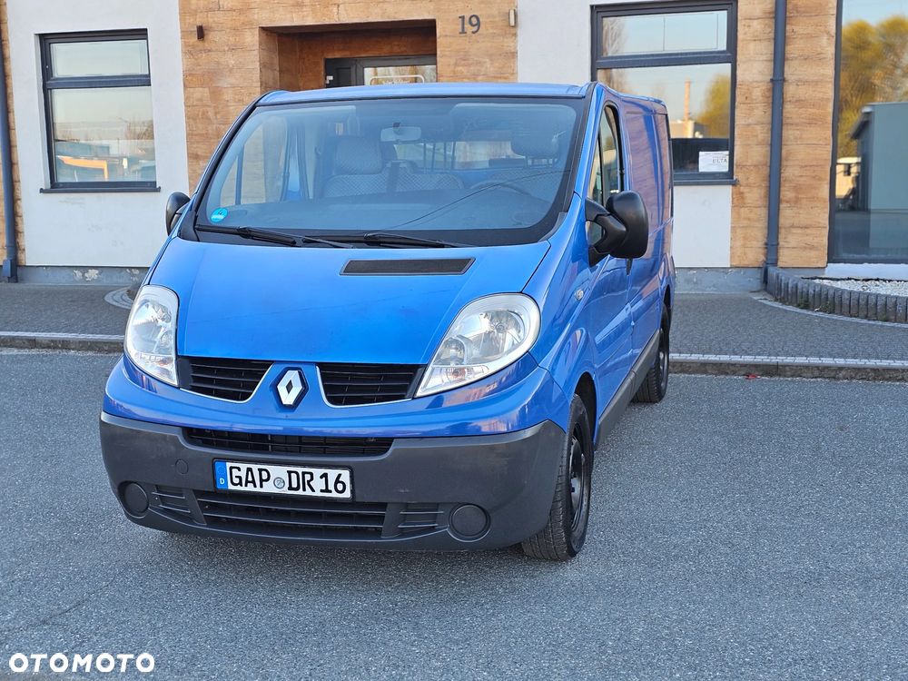 Renault Trafic - 2
